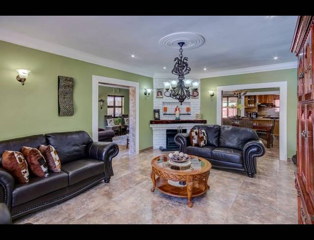 4 BEDROOM HOUSE SOLD IN DAWNCLIFFE